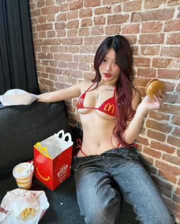 热门AI成人短剧在线看